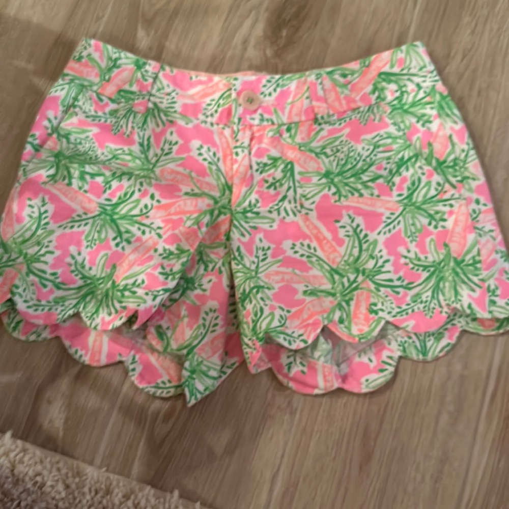 Lilly Pulitzer buttercup shorts
